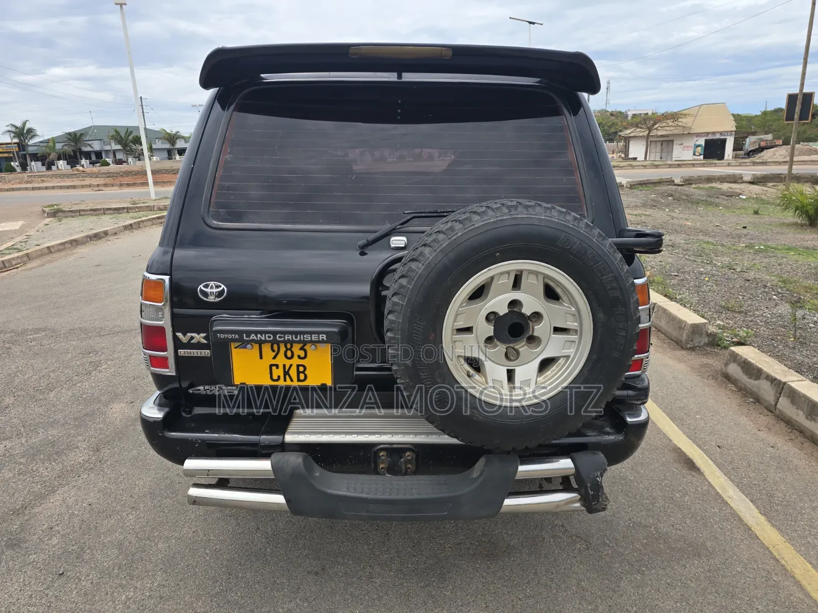 Toyota Land Cruiser 2000 Black