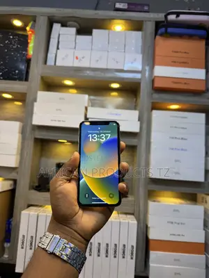 Apple iPhone X 64 GB White