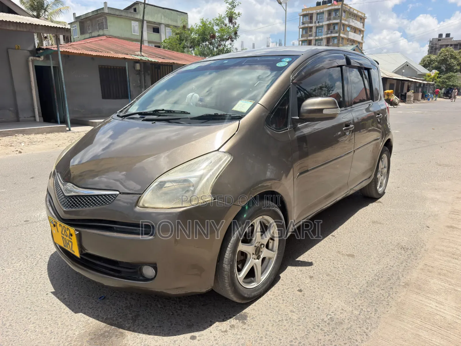 Toyota Ractis 1.5 AWD 2007 Gray