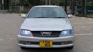 Toyota Carina 2000 Beige