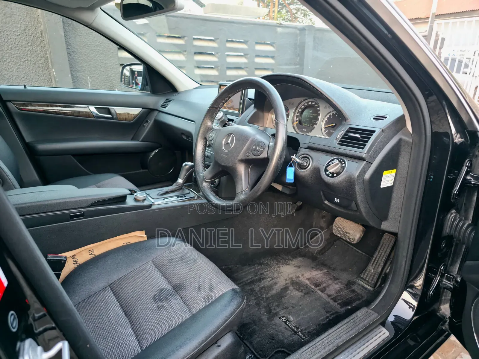 Mercedes-Benz C200 2008 Black
