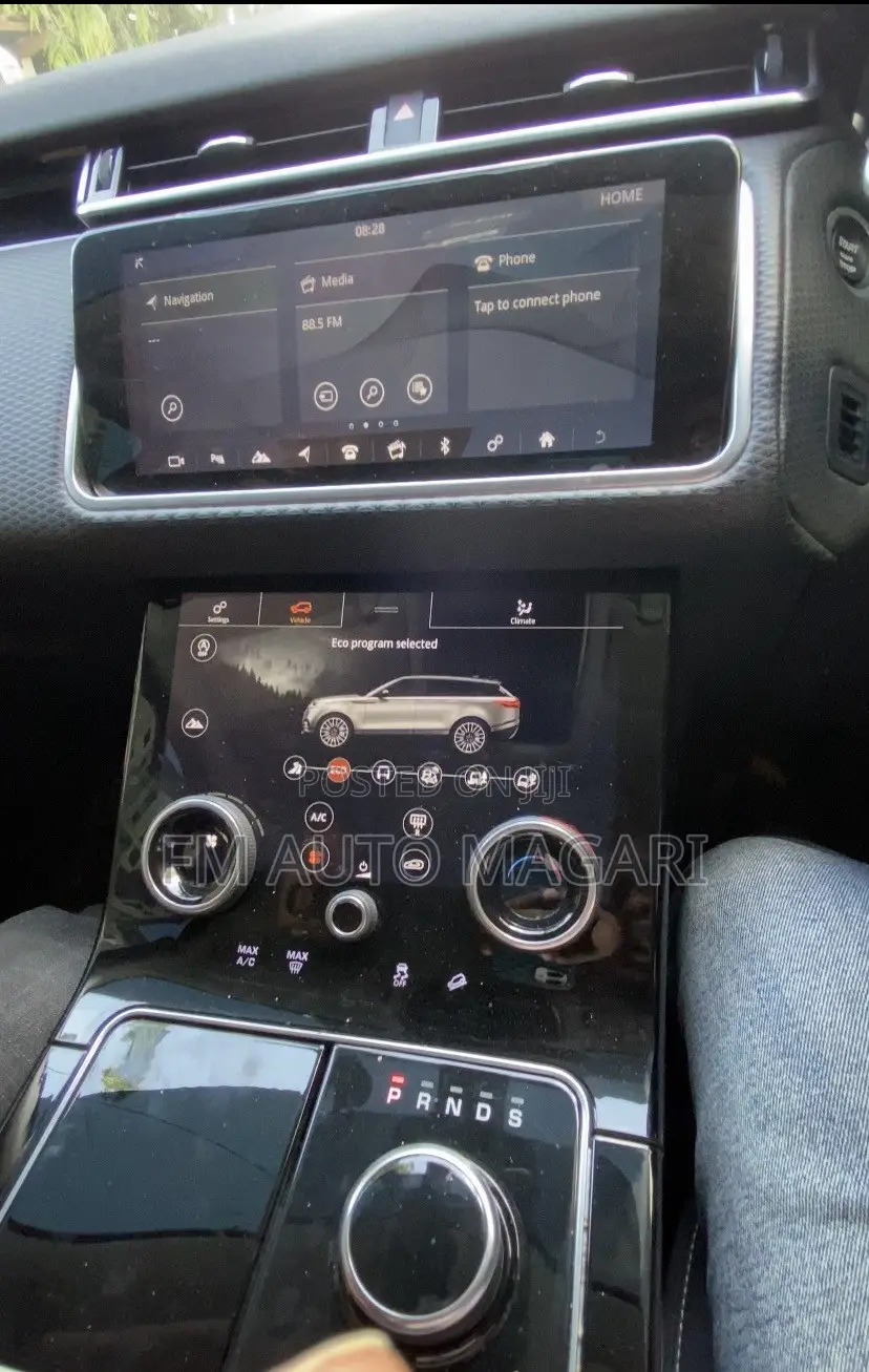 Land Rover Range Rover Velar 2019 White