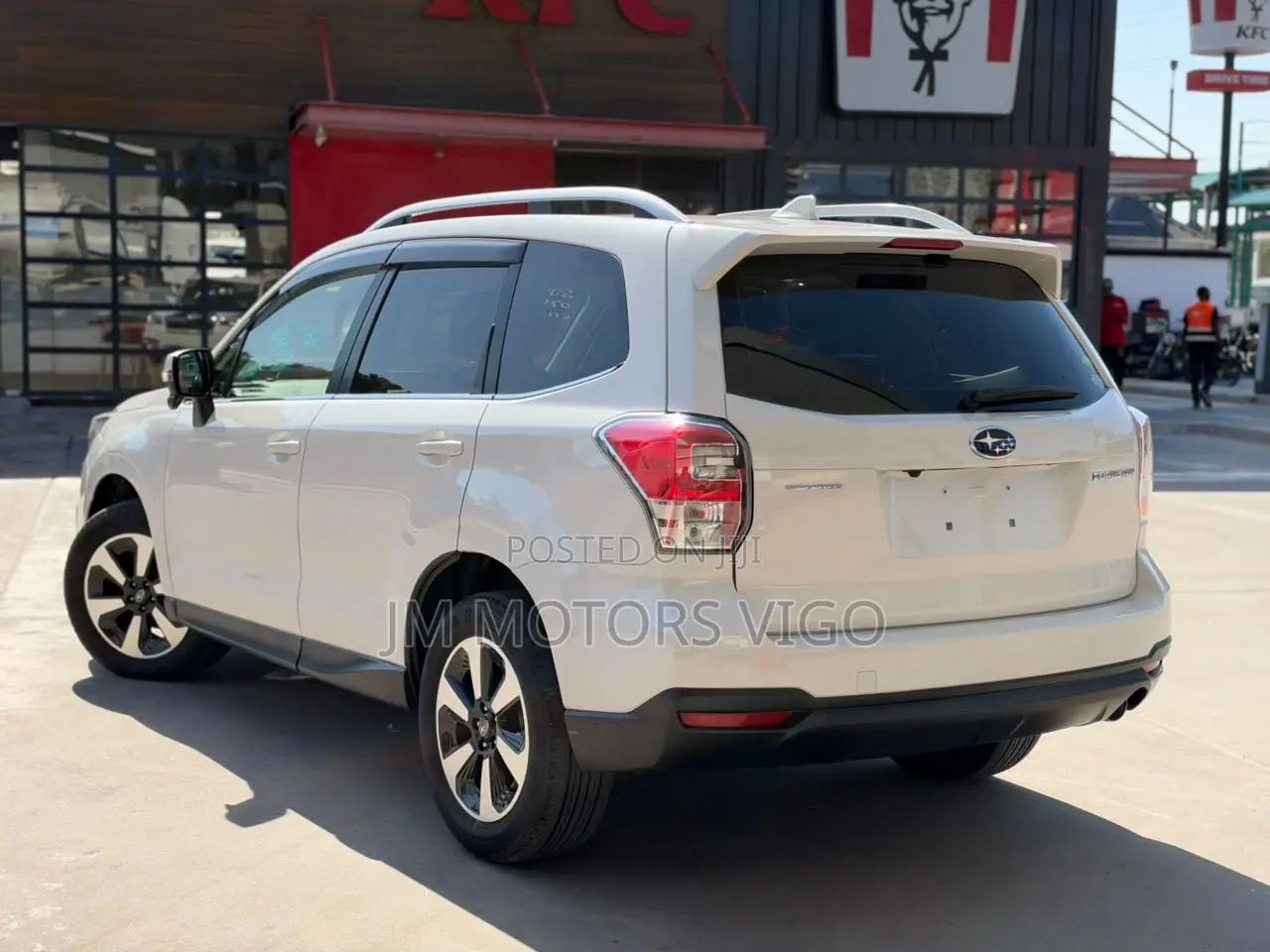 Subaru Forester 2016 Pearl