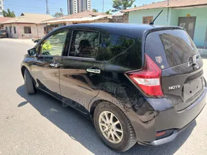 Nissan Note 2018 Black