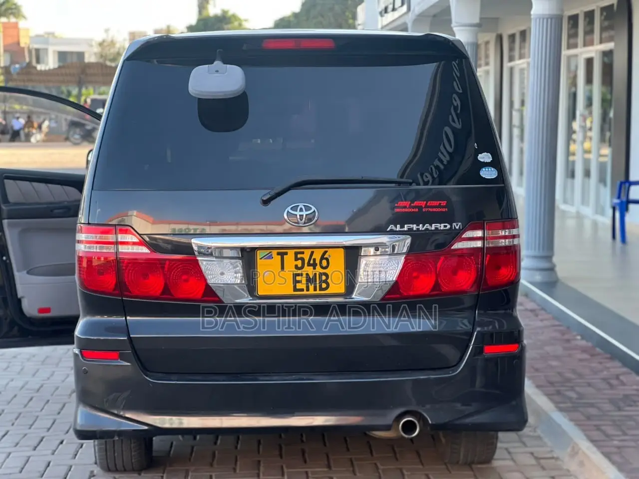 Toyota Alphard 2.4 Petrol FWD 2006 Black