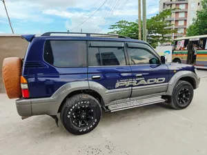 Toyota Land Cruiser Prado 2000 Blue