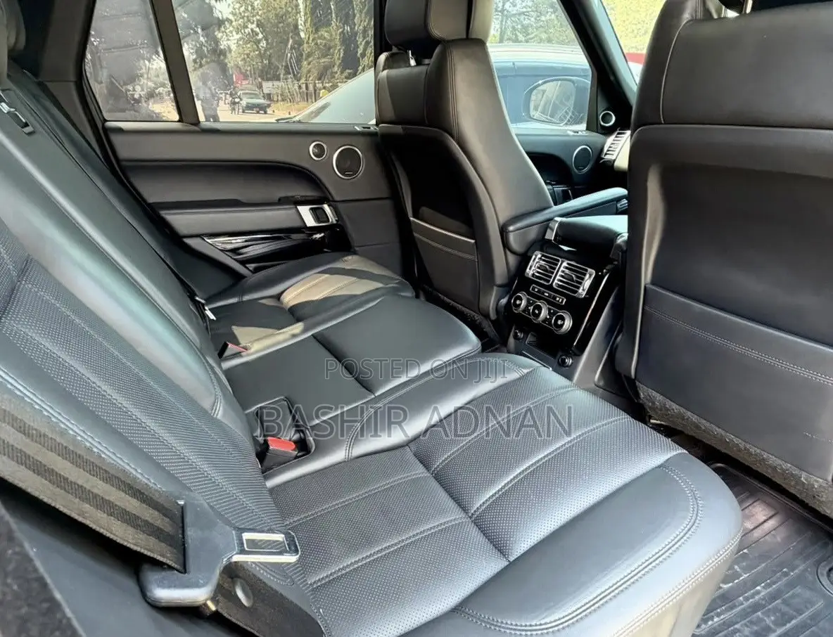 Land Rover Range Rover Vogue 2015 Black