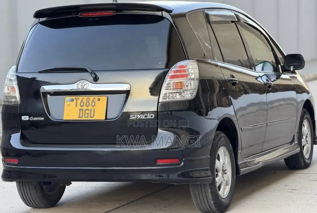 Toyota Corolla Spacio 2004 Black