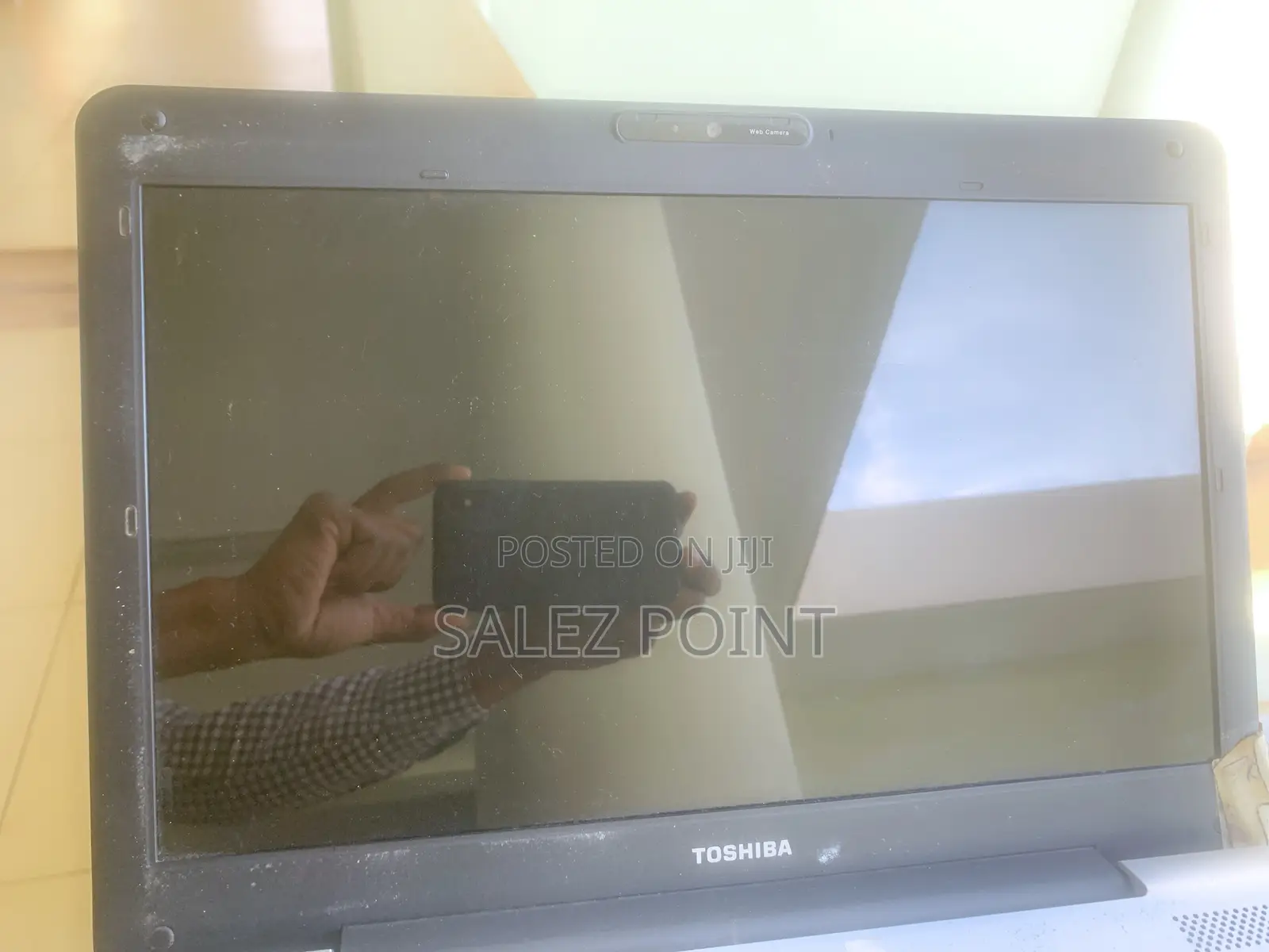 Laptop Toshiba Satellite L450 4GB Intel Core i3 HDD 500GB