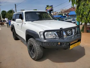 Nissan Patrol 2015 White