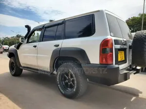 Nissan Patrol 2015 White