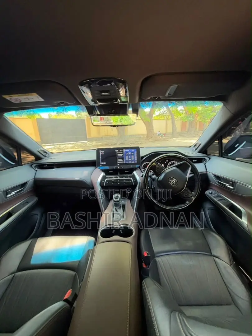 Toyota Harrier Z 2021 Maroon