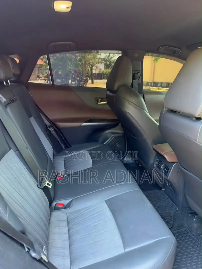 Toyota Harrier Z 2021 Maroon