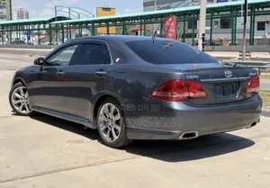 Toyota Crown 2009 Gray