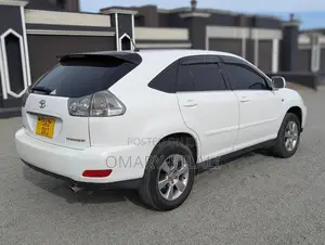 Toyota Harrier 2005 White