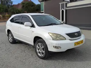 Toyota Harrier 2005 White