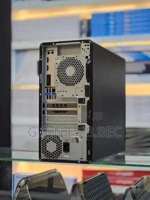 Desktop Computer HP Z2 G4 Tower 16GB Intel Core i9 SSD 512GB