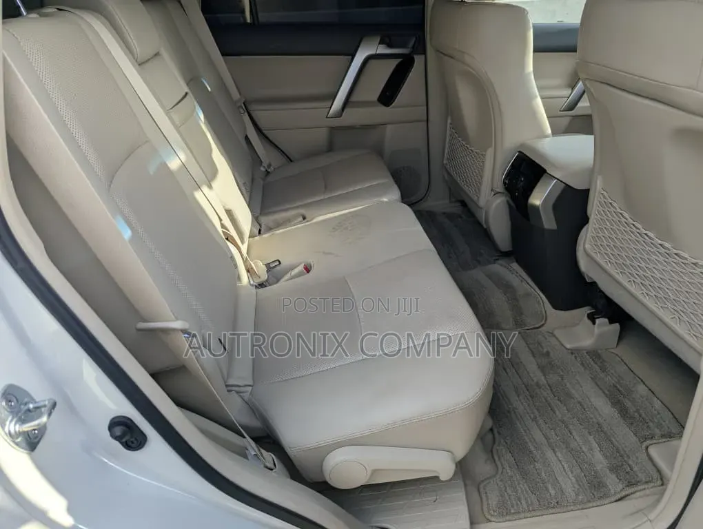 Toyota Land Cruiser Prado 4.0 Petrol TX 2022 White