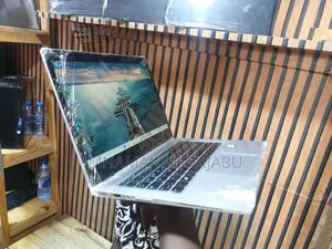 Laptop HP EliteBook 1030 8GB Intel Core i5 SSD 256GB