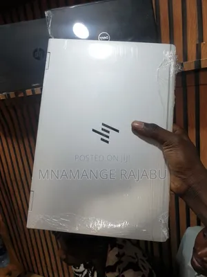 Laptop HP EliteBook 1030 8GB Intel Core i5 SSD 256GB