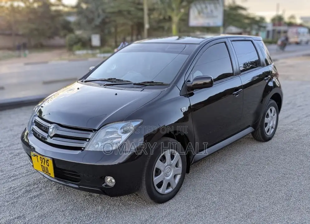 Toyota IST 2005 Black