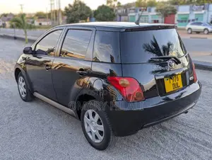 Toyota IST 2005 Black