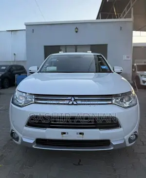 Mitsubishi Outlander 2.0 PHEV AWD 2015 White