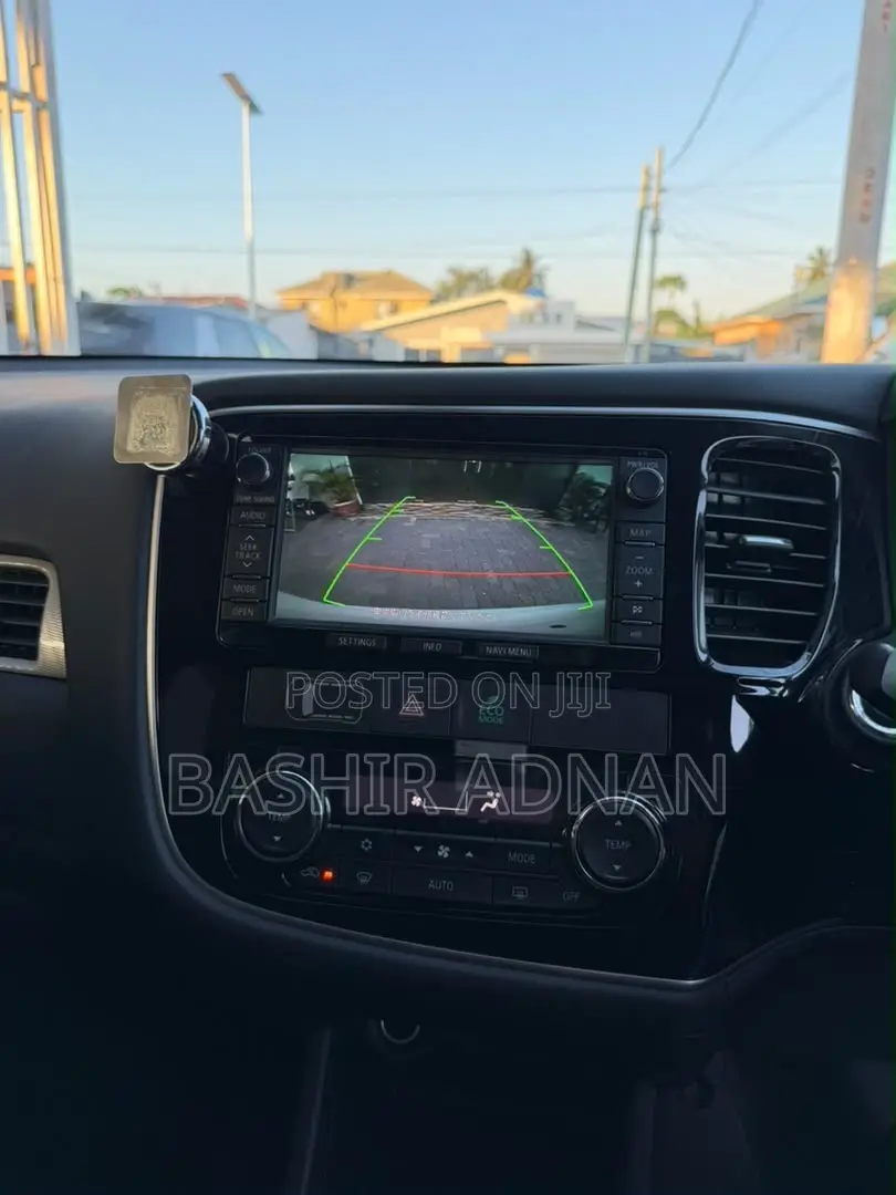 Mitsubishi Outlander 2.0 PHEV AWD 2015 White
