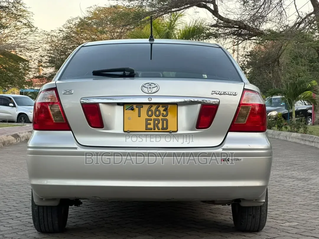 Toyota Premio 2004
