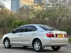 Toyota Premio 2004