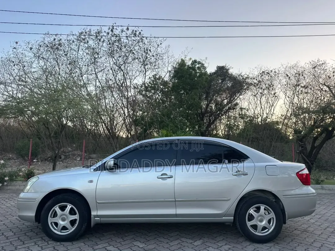 Toyota Premio 2004