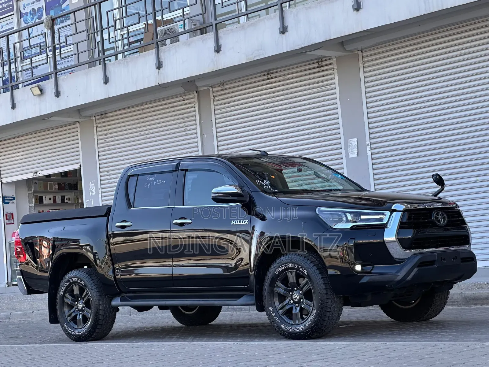 Toyota Hilux 2020 Black