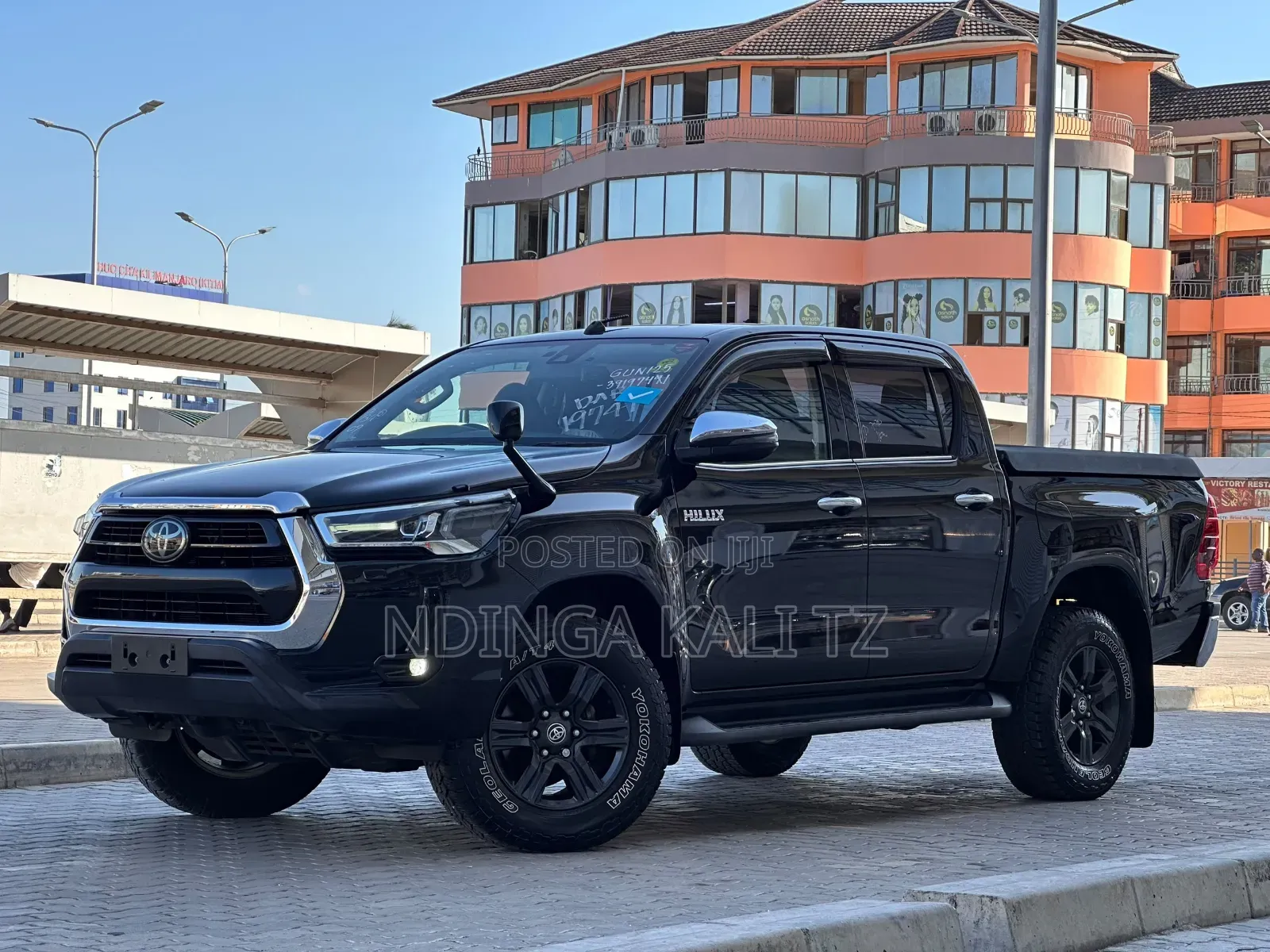 Toyota Hilux 2020 Black