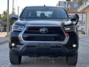 Toyota Hilux 2020 Black