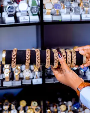 Bangles Nzuri Za Kike
