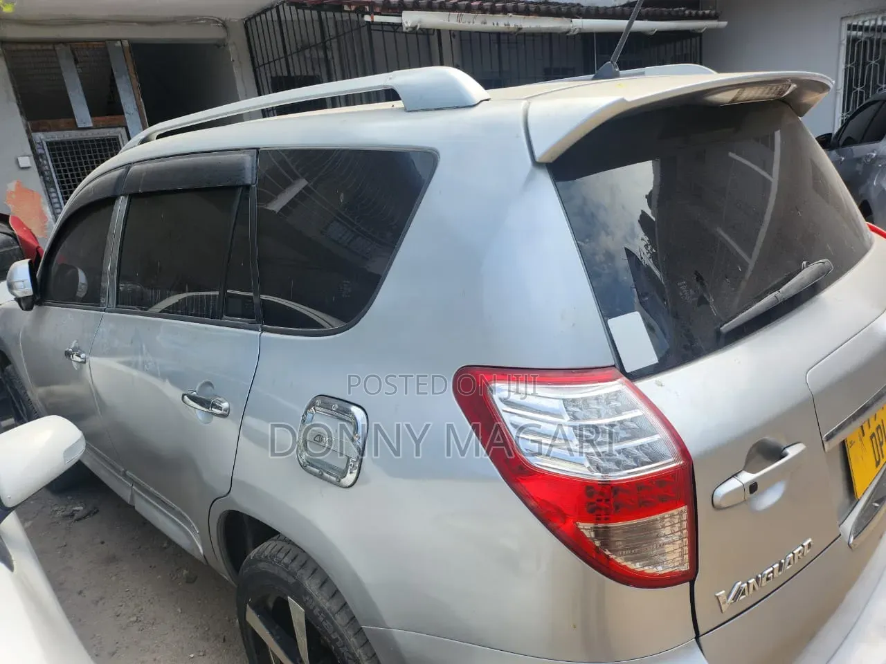 Toyota Vanguard 2008 Silver