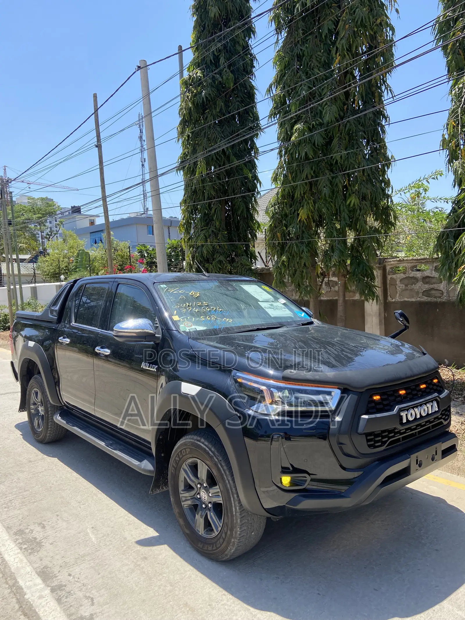 Toyota Hilux 2023 Black