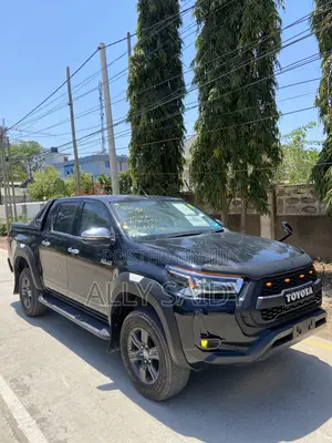 Toyota Hilux 2023 Black