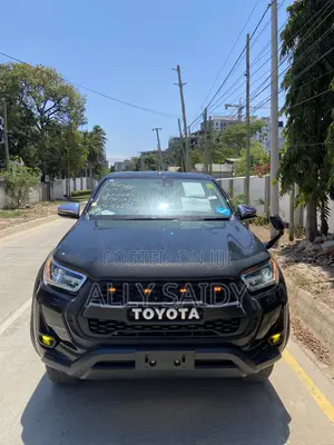 Toyota Hilux 2023 Black
