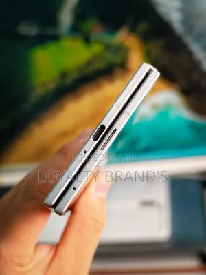 New Samsung Galaxy Z Fold8 256 GB White