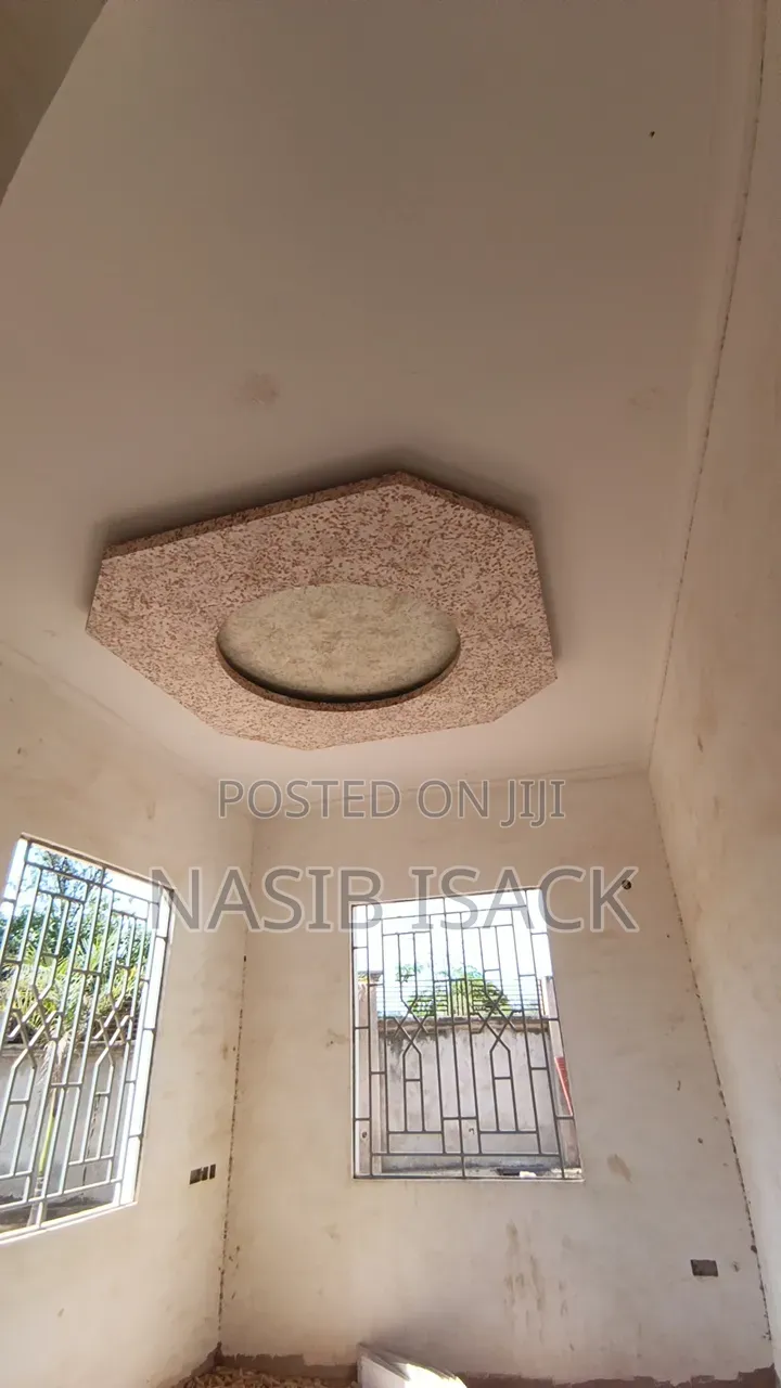 3bdrm House in Buswelu for sale