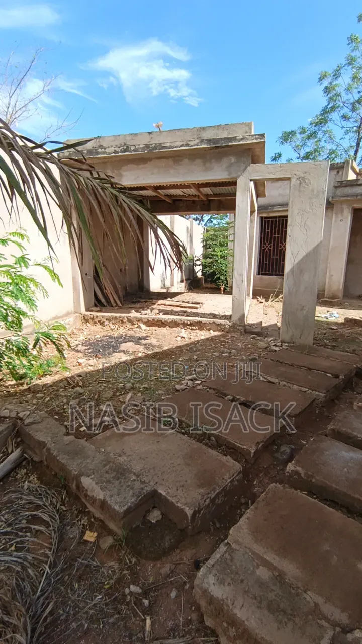 3bdrm House in Buswelu for sale