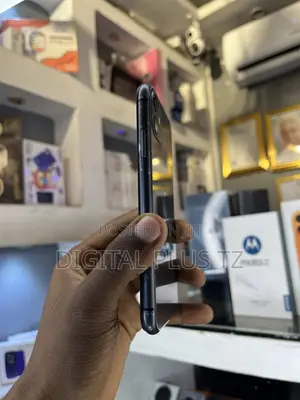 Apple iPhone 11 64 GB Black