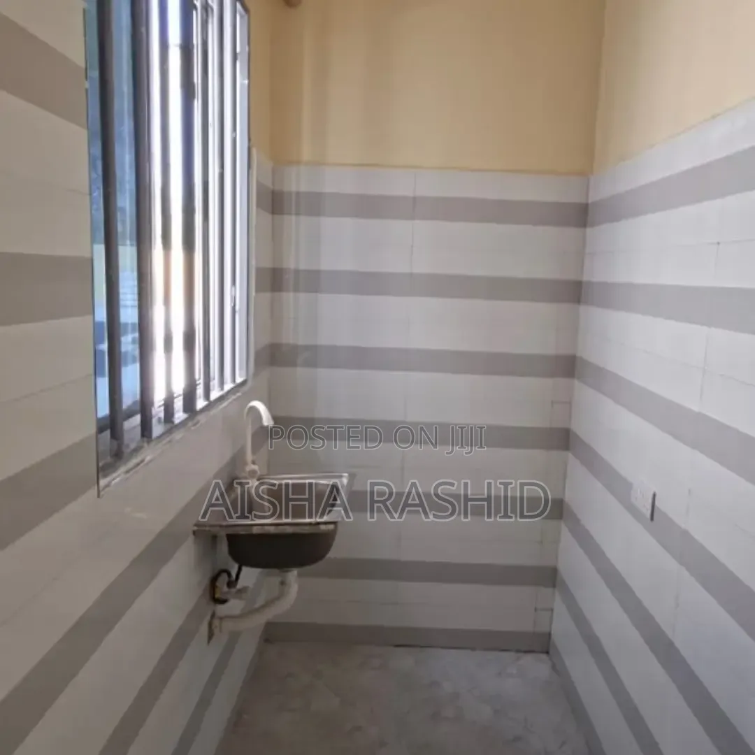1bdrm Apartment in Kimara for rent