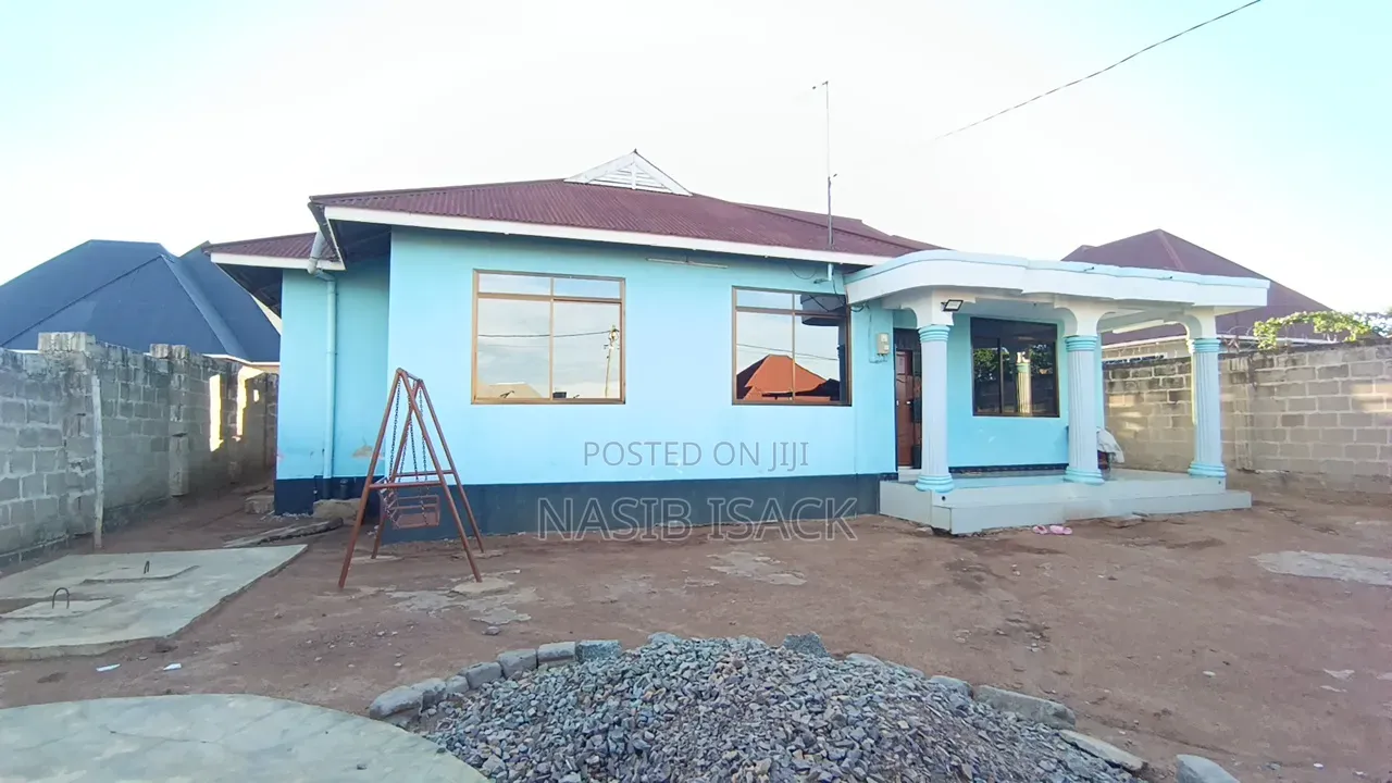 Furnished 3bdrm House in Buswelu for sale