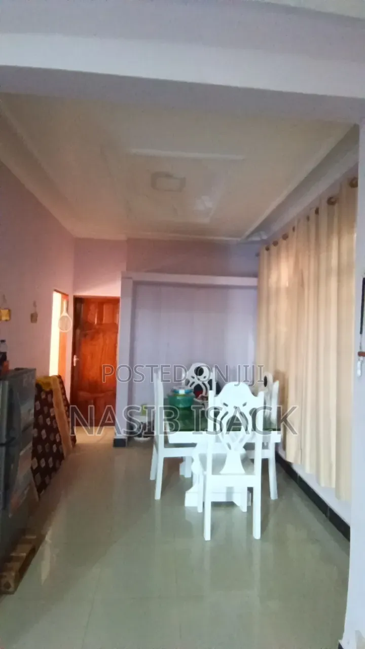 Furnished 3bdrm House in Buswelu for sale