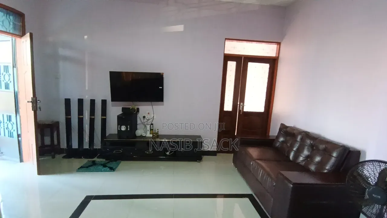 Furnished 3bdrm House in Buswelu for sale