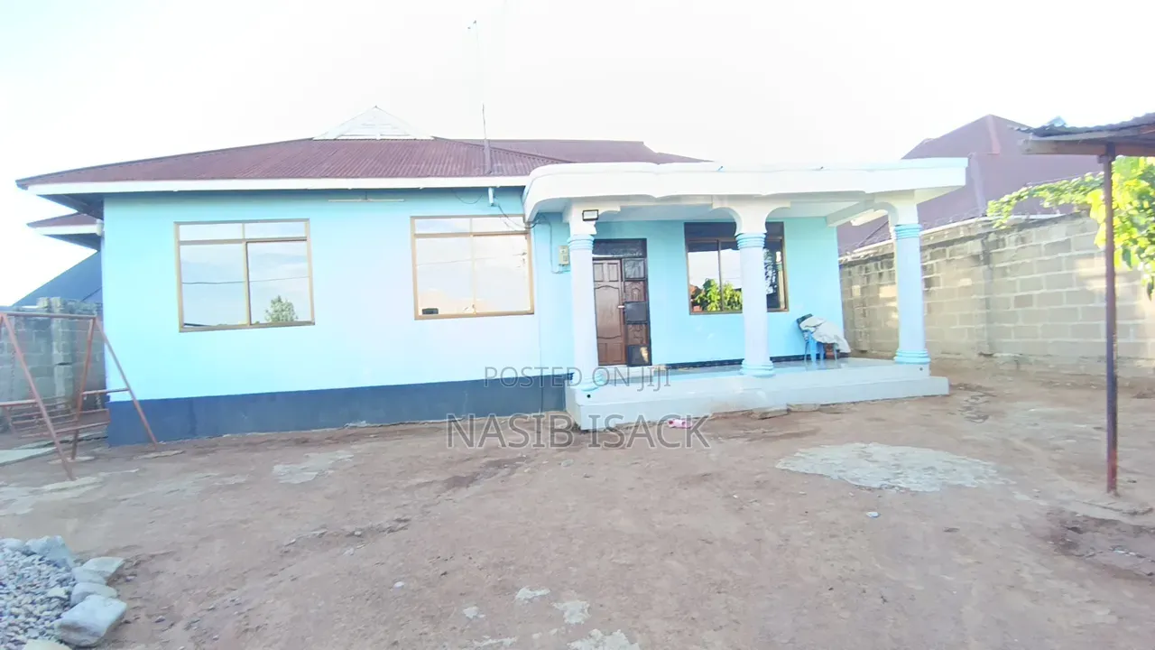 Furnished 3bdrm House in Buswelu for sale