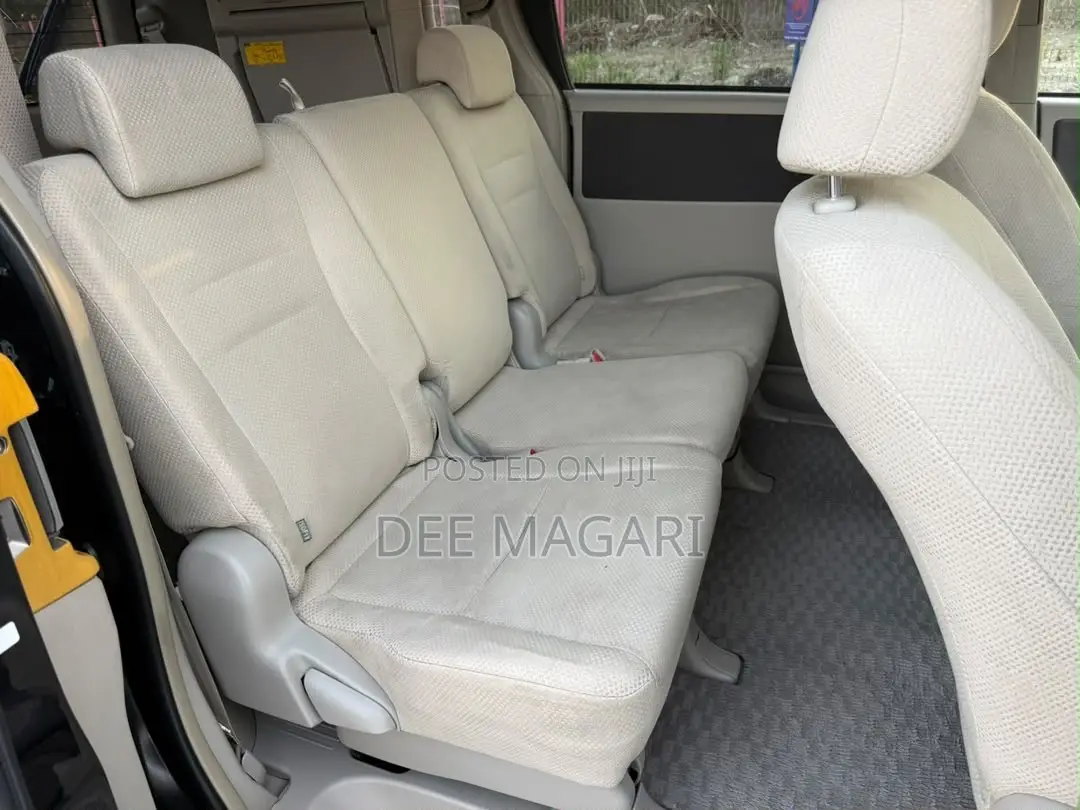 Toyota Noah 2009 Black