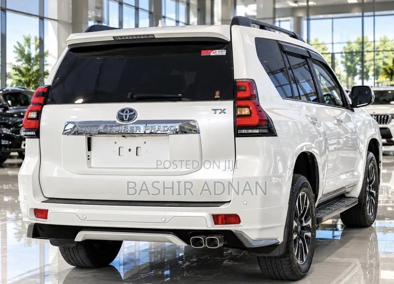 Toyota Land Cruiser Prado 2023 Pearl